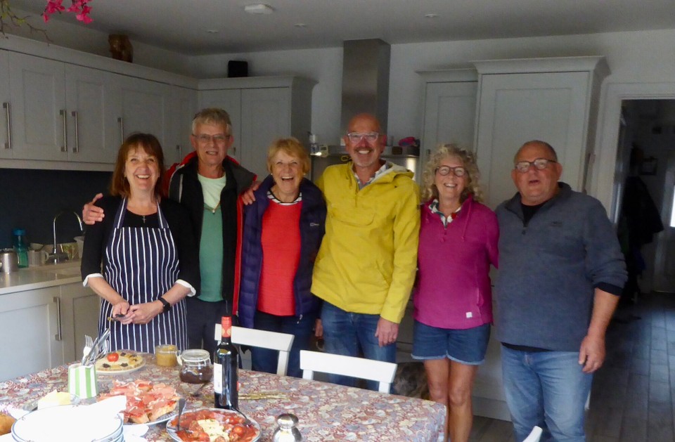 United Kingdom - Woodbridge - After drinks on board Avalon we enjoyed a delicious supper at Annie and David’s. Rob and Sally and Kate and Richard drove up from Frinton for the evening, and Richard was enlisted as crew for tomorrow.