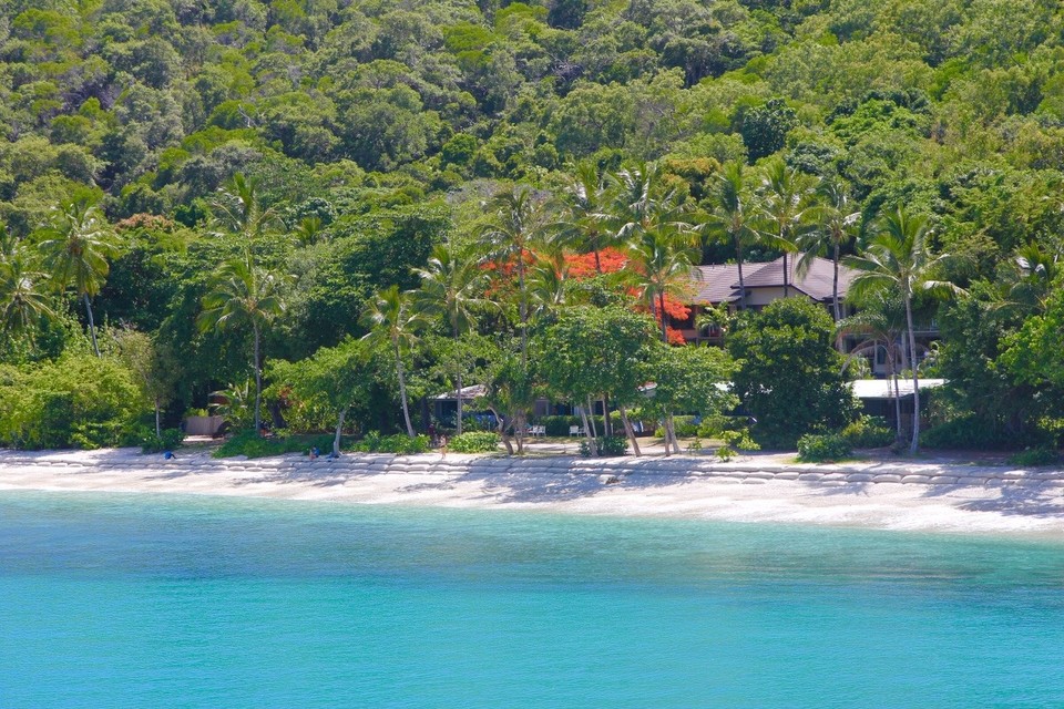  -  - Traumhaftes Wasser aber steiniger Strand