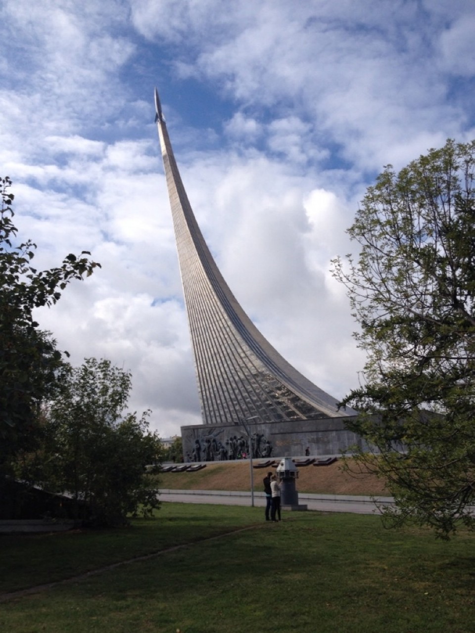 Russia - Moscow - De blikvanger van 'The memorial museum of cosmonautics'. Wel superhandig dat ze binnen in het museum weinig tot geen uitleg in het Engels (of een andere voor ons begrijpelijke taal) geven.. Ach, plaatjes kijken is ook fijn :-)