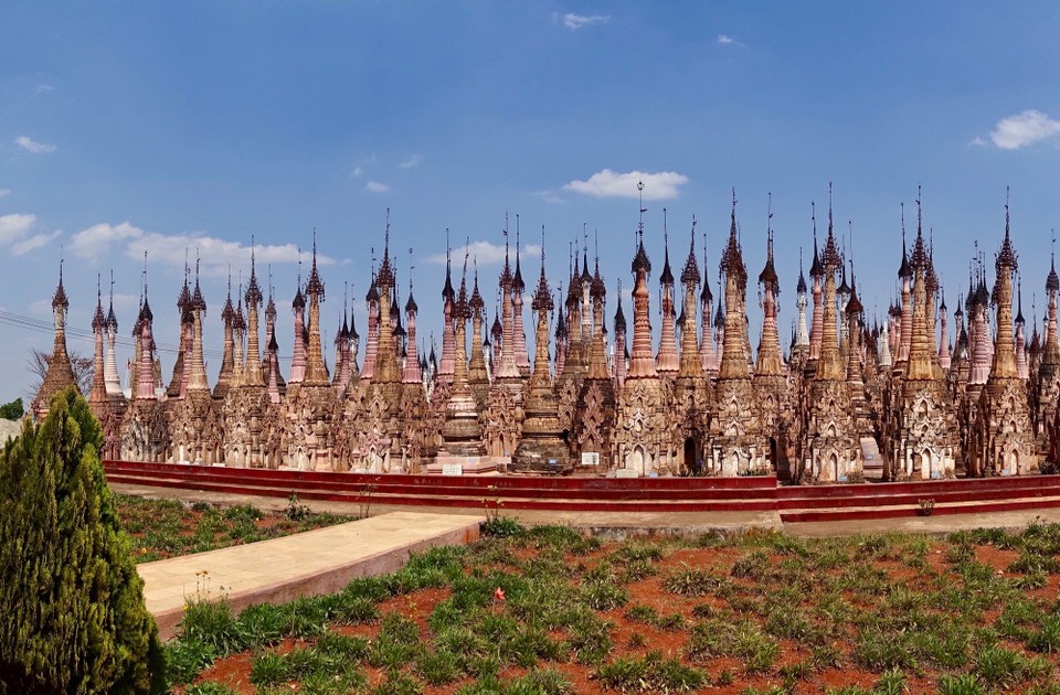 Myanmar (Burma) - Inle Lake - Koku pagoda