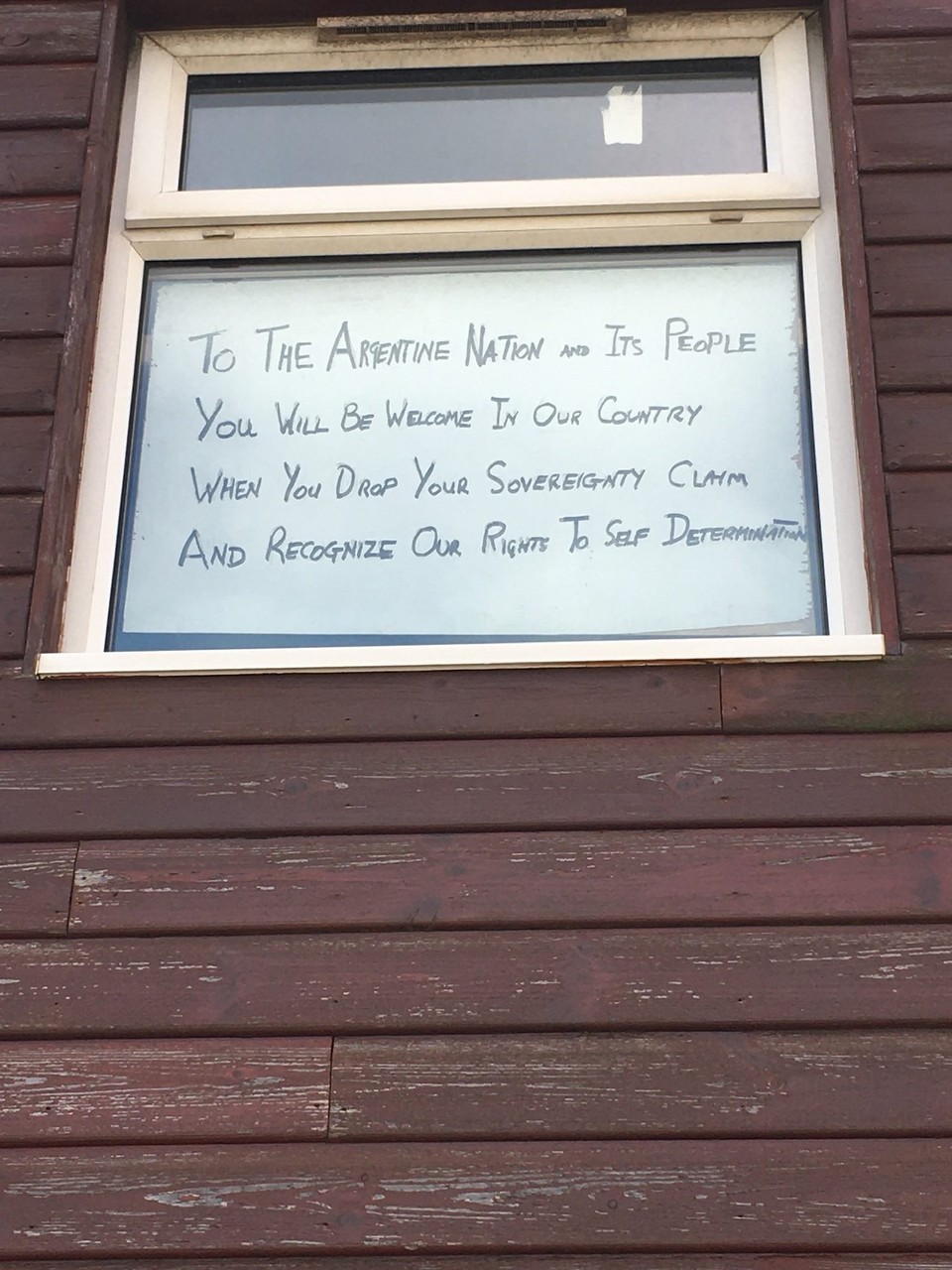 Falkland Islands (Islas Malvinas) - unbekannt - Think this islander is very clear on their thoughts about their home.