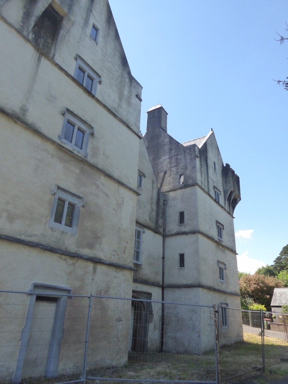 Ireland - Monkstown - Monkstown Castle was built in 1636 by Anastasia Archdeacon as a present for her husband whilst he was on a campaign in Spain. On his return, seeing the newly erected structure as he entered Cork harbour he thought the enemy had taken the headland, fired cannonballs and hit one of the battlements. 