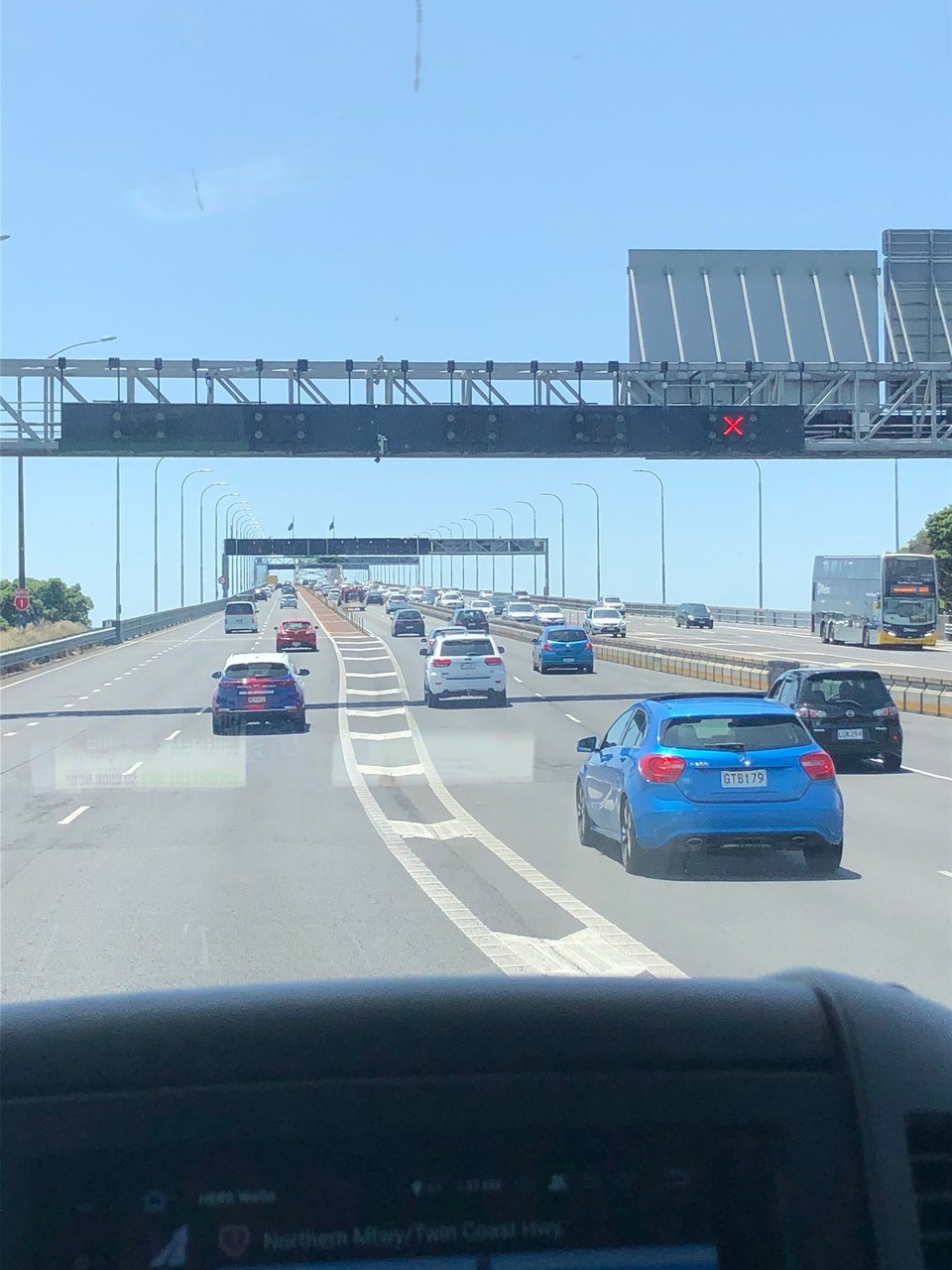 Neuseeland - Red Beach - Harbour Bridge hoch