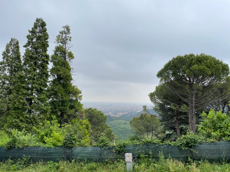 Italien - Bologna - Ausblick ins Grüne