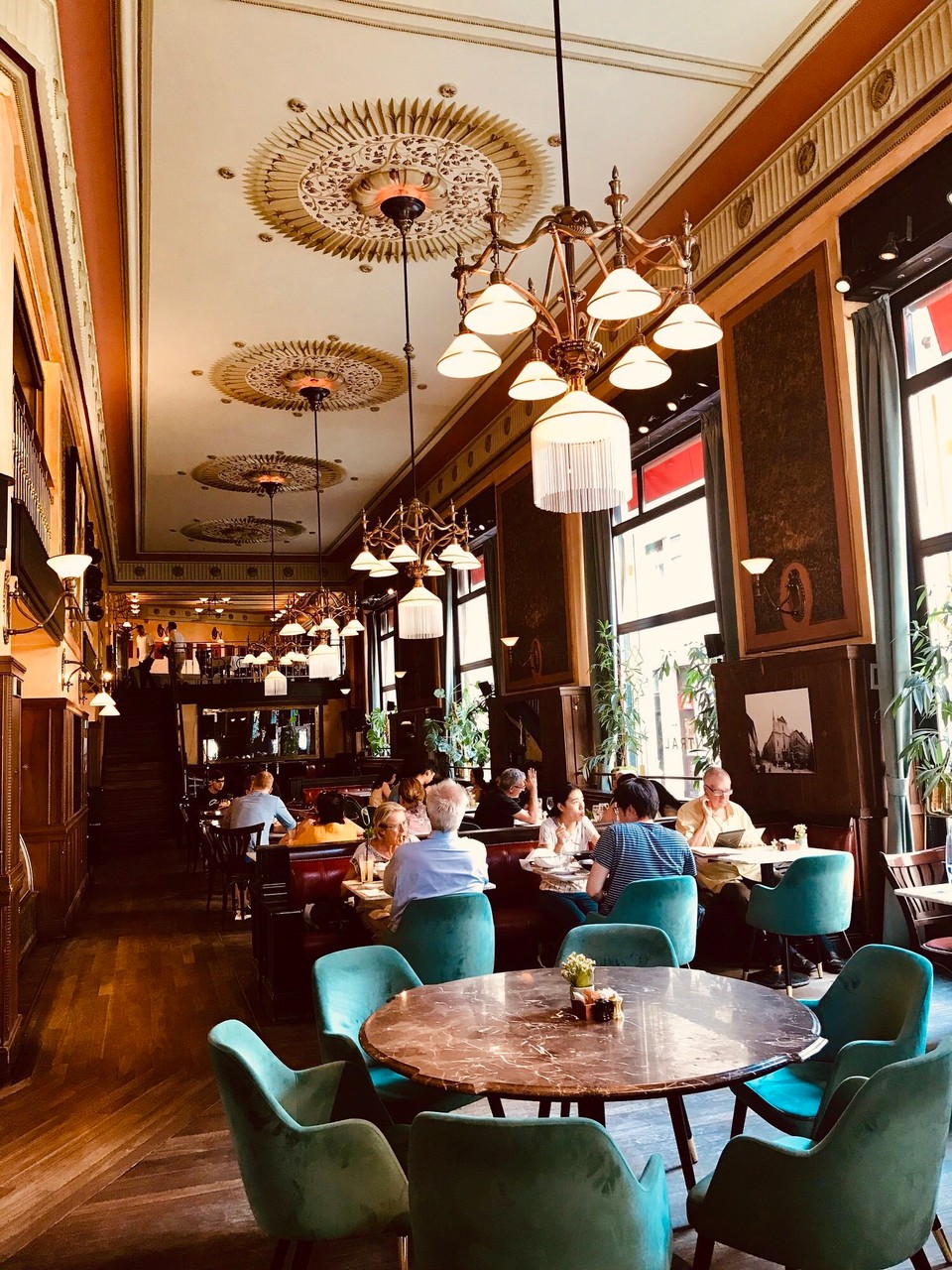 Ungarn - Budapest V. kerület - Café Central | Indoor