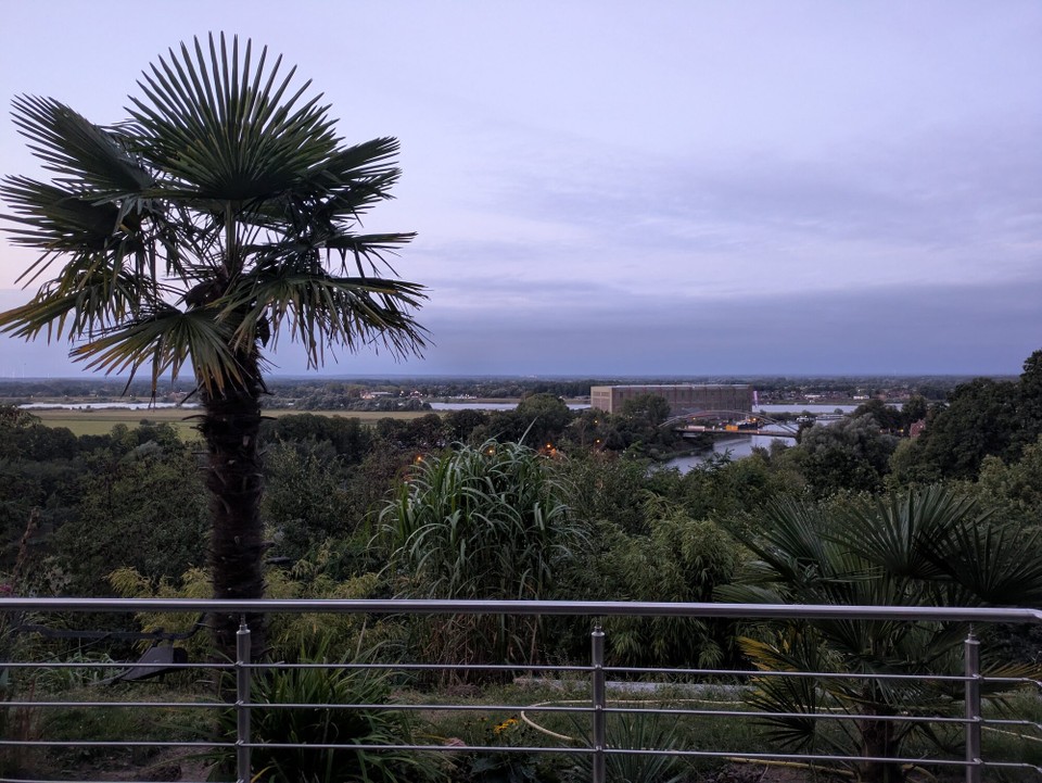 Deutschland - Lenzen (Elbe) - heute morgen um 7 Uhr dann dieser Blick. Der Tag ging gut los.