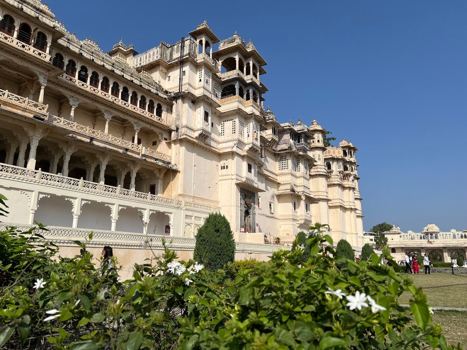Indien - Udaipur - Der Stadt Palast hat eine sehr schöne afasade.