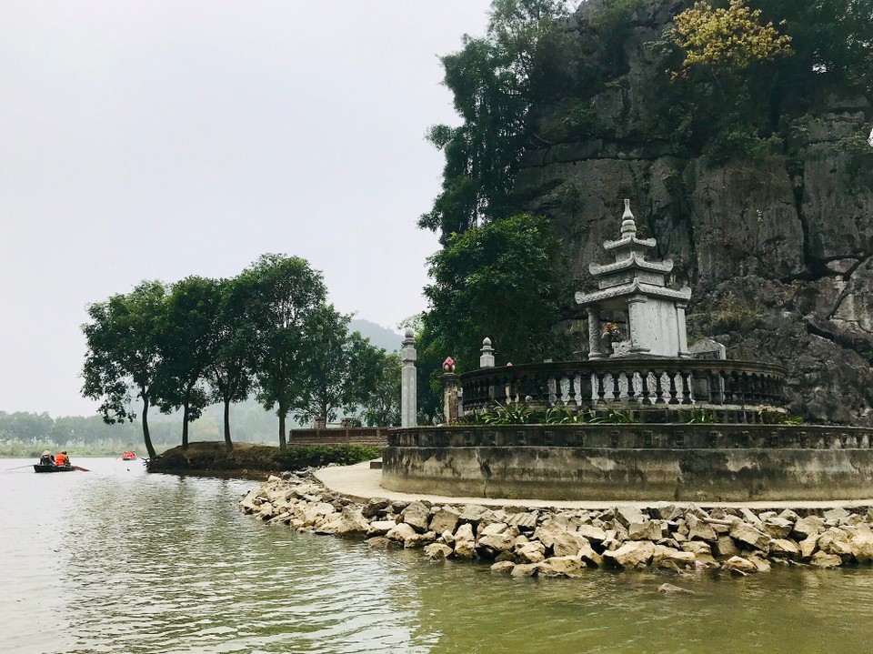 Vietnam - H. Hoa Lư - 