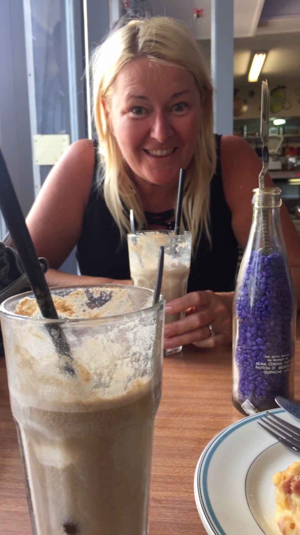  - Australia, Broken Hill - Bells milk bar.. best spider soda evs !