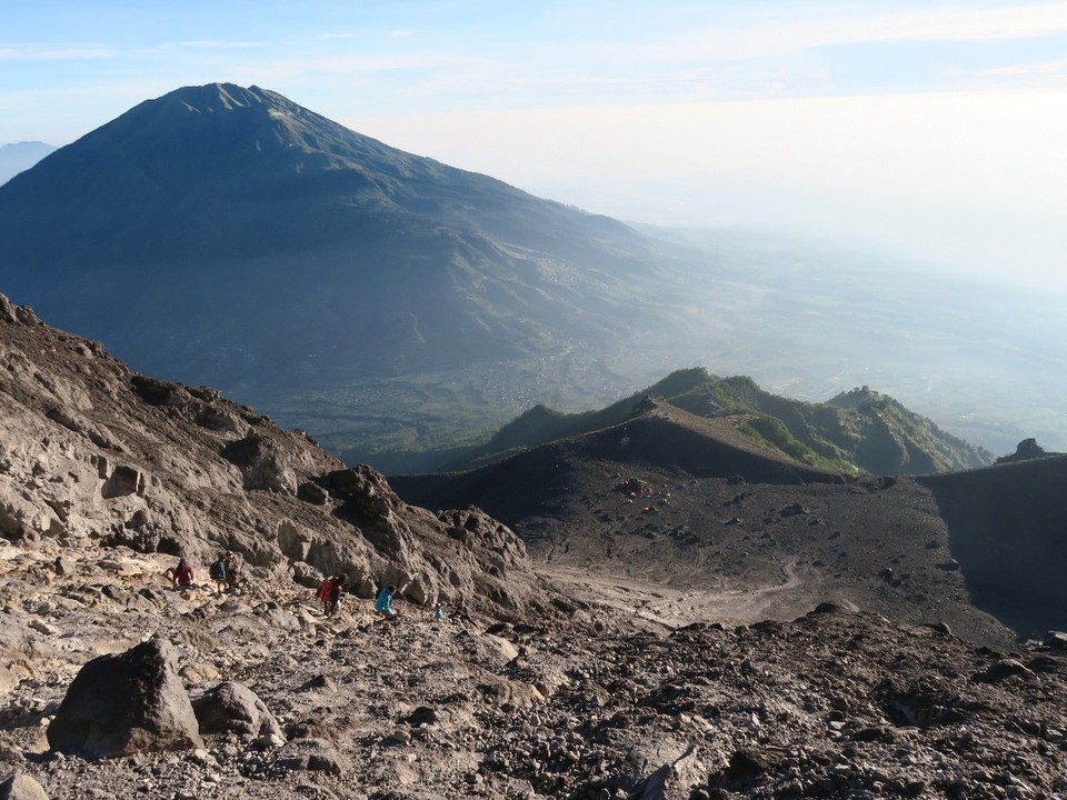 Indonesia - Mount Merapi - Vue du sommet sur la derniere montee 