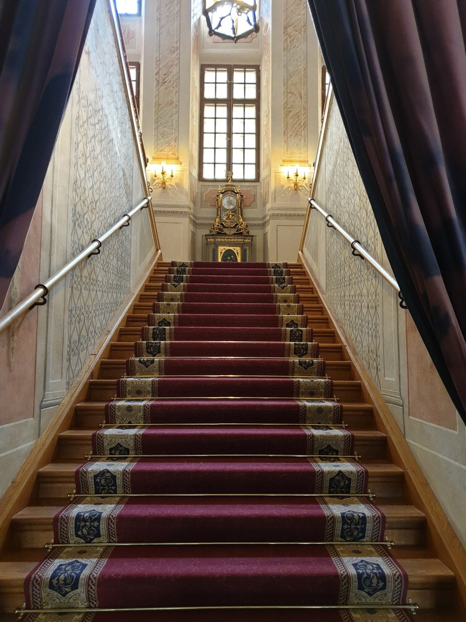 Belarus - Niasviž - Main stairway, Niasviž Castle 