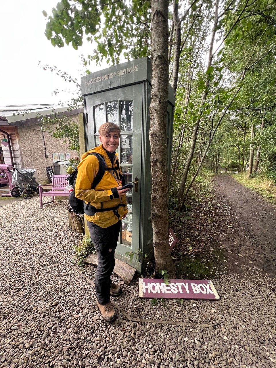 Vereinigtes Königreich - Glasgow - Die Boxen stehen hier tatsächlich an vielen Stellen und sind überraschend gut gefüllt.