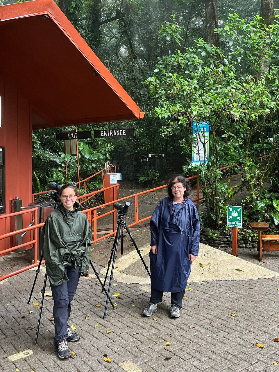 Costa Rica - Abangares - Am Morgen ging es los Richtung Nebelwald, um diesen bei einer guided tour zu entdecken 🔎 