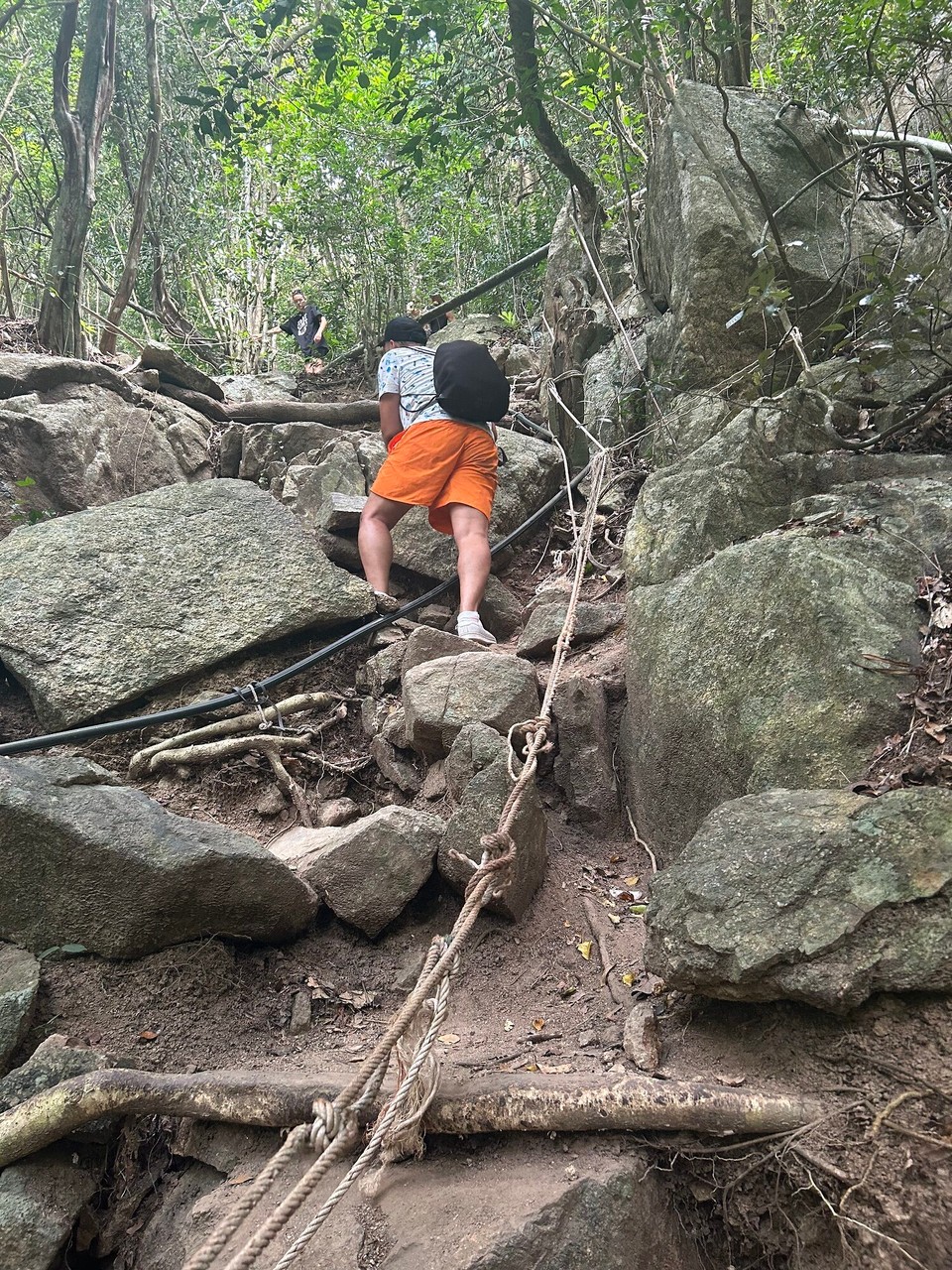 Thailand - Koh Samui - In echt viel steiler und weniger nett wie auf dem Bild 