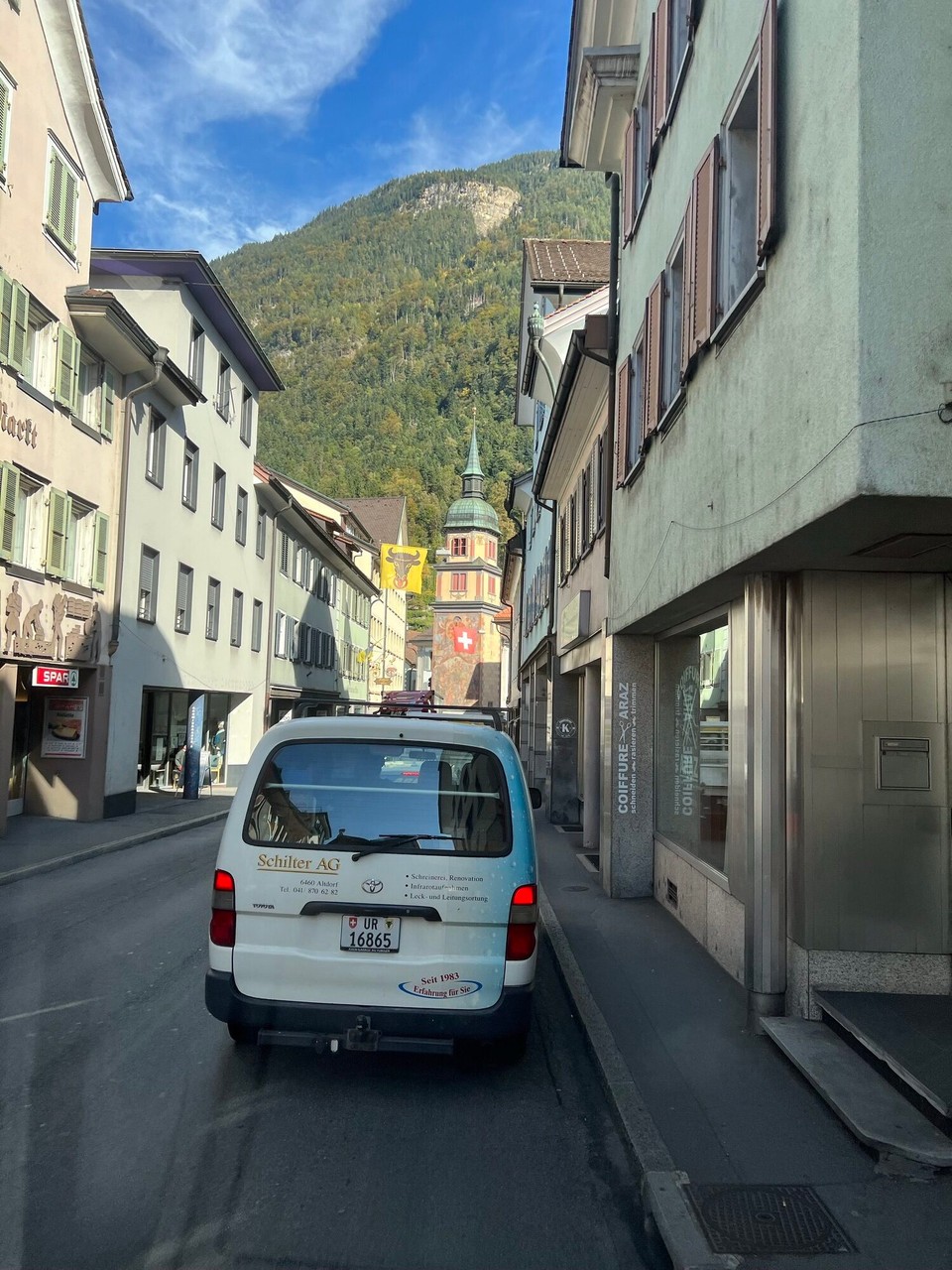 Schweiz - Riehen - In Altdorf bei der Durchfahrt noch…