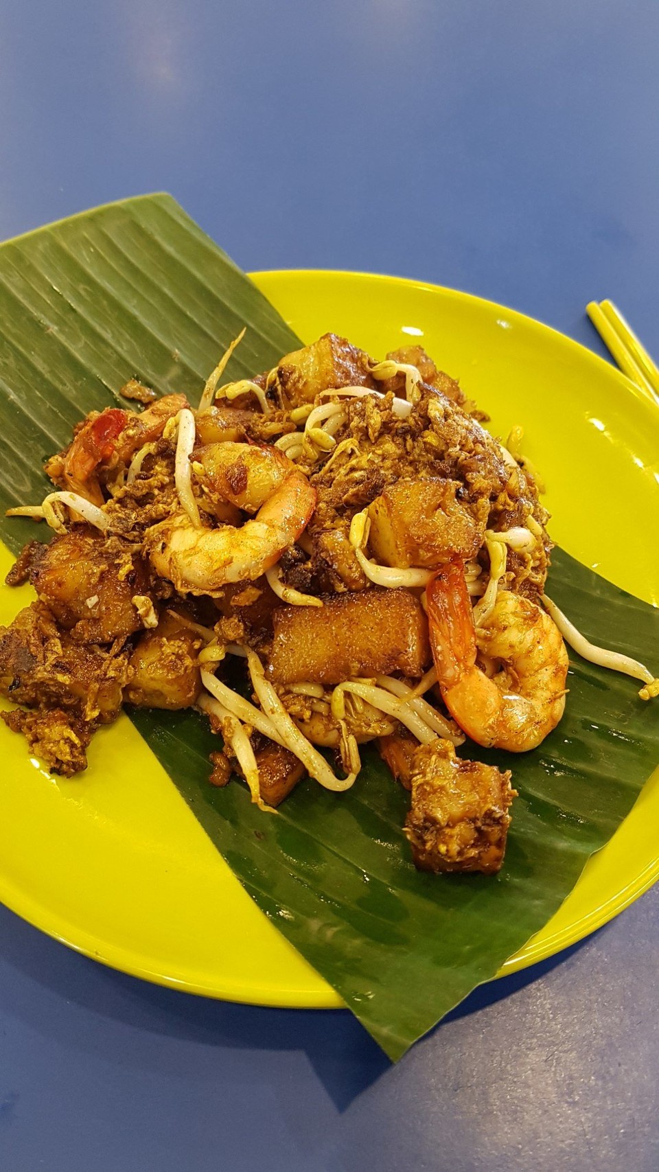 Singapur - Singapore - Fried Carrot Cake mit Garnelen, gegessen bei der Satay Bay