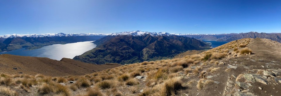 Neuseeland - Wanaka - Links Lake Wanaka und rechts Lake Hāwea