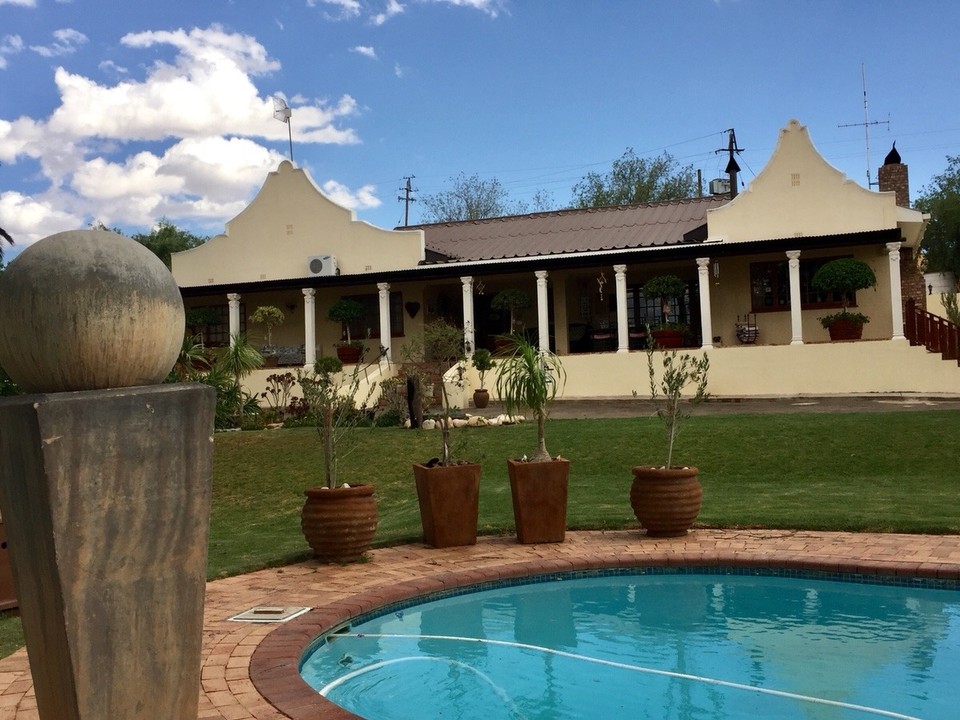 Südafrika - Oudtshoorn - Gästehaus Outshoorn 