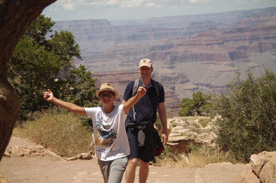 Vereinigte Staaten - Grand Canyon - ... wieder oben angekommen!