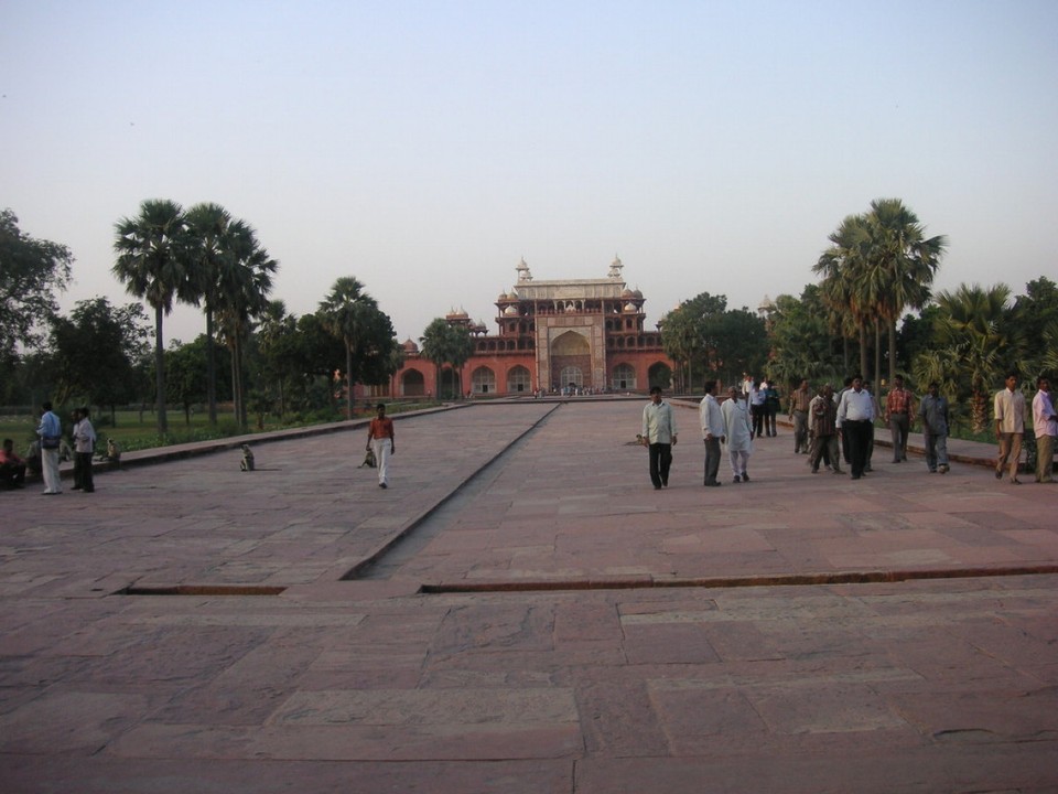 Indien - Agra - Mit Mausoleum des Mogulkaisers Akbar 15.Jh.