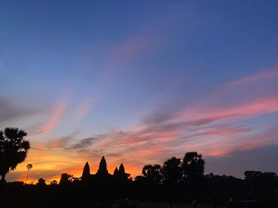 Kambodscha - Siem Reap - Sonnenaufgang über Angkor Wat