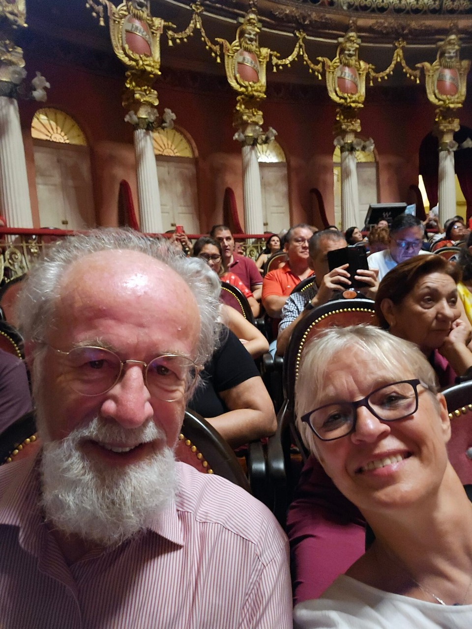 Brasilien - Manaus - Jacques an Dany am Teater