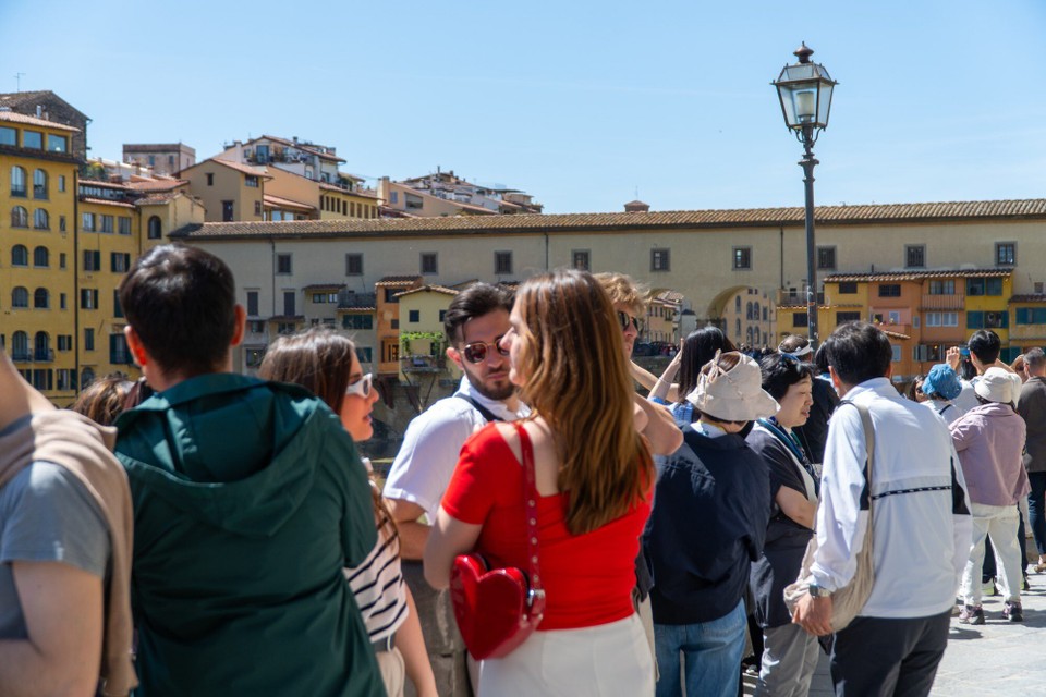 Italien - Florenz - Florenz hat ca. 380.000 Einwohner und 4.5 Mio Touristen im Jahr.