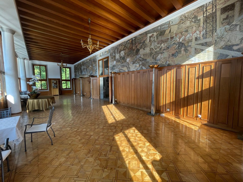 Slowenien - Bled - Hier hatte Tito seine Staatsgäste empfangen. Heute ist es ein Kaffee, welches zu einem Hotel gehört. 