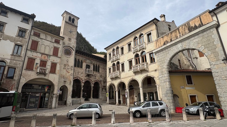 Italien - Treviso - Vittorio Veneto - hat schon bessere Zeiten gesehen 