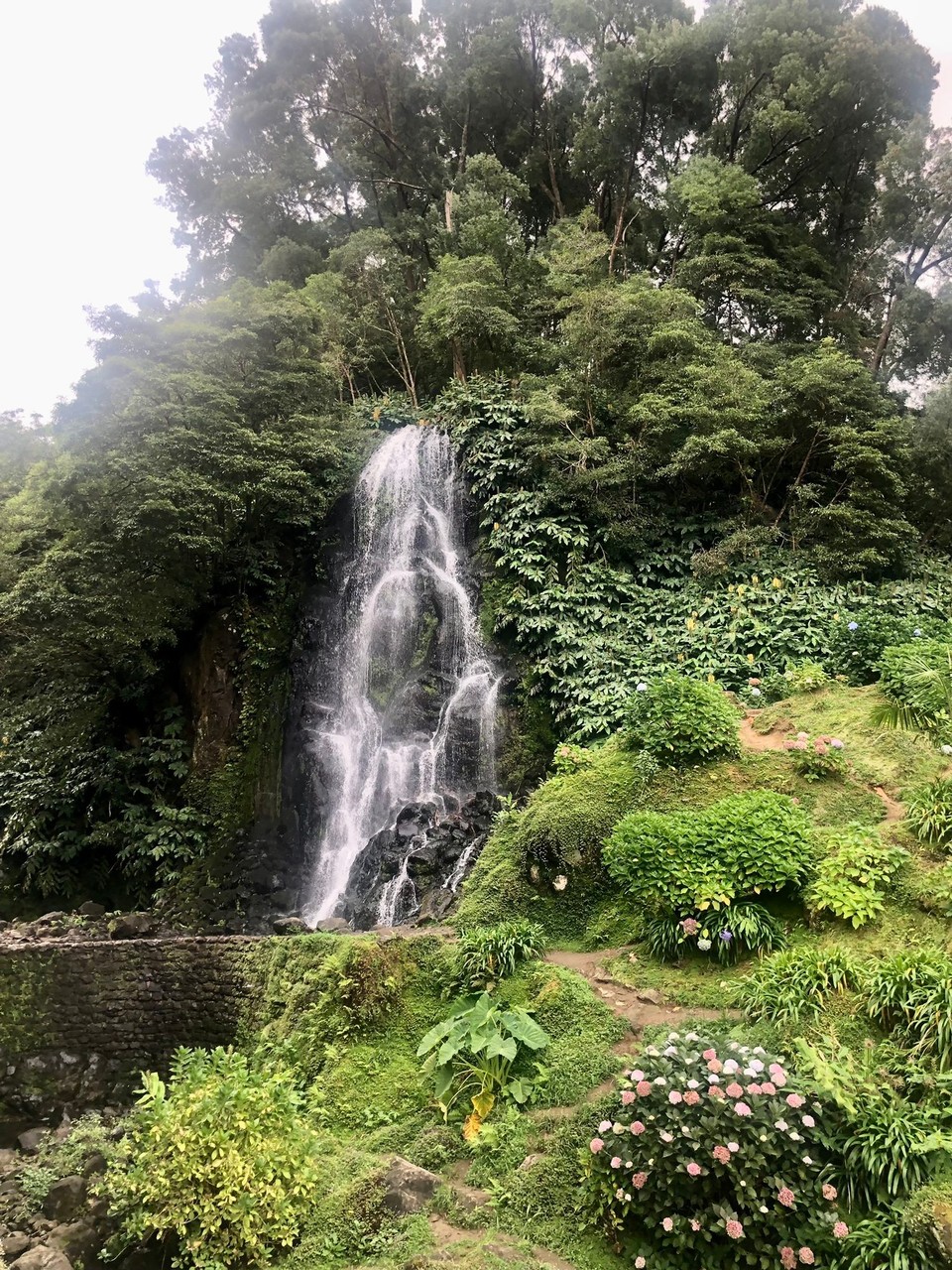 Portugal - Nordeste - Cascata da Ribeira dos Caldeirões