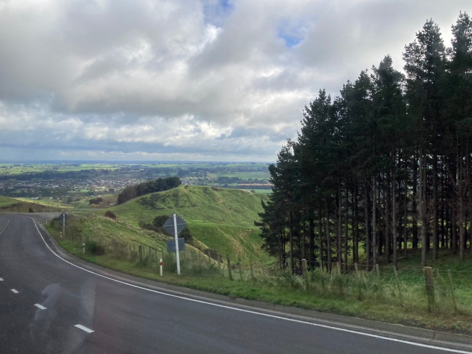 Neuseeland - Palmerston North - … und wieder runter, dann geht es wieder flach weiter 😅