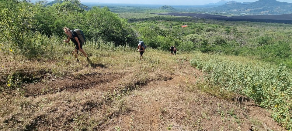 Nicaragua - Larreynaga - Nach einer Stärkung am Mittag haben wir uns dann auf den Weg zum nächsten Vulkan gemacht 🥾 