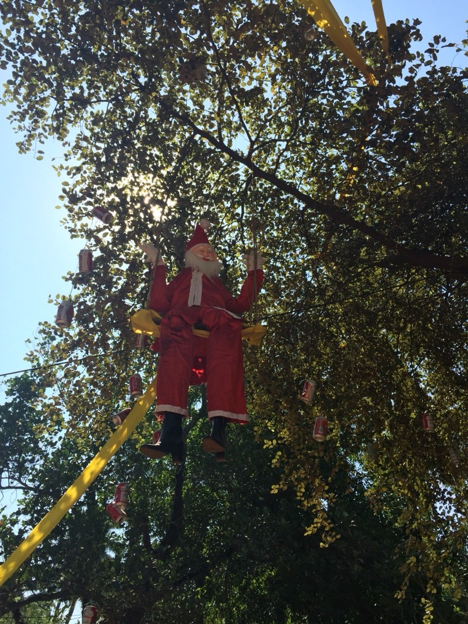 Indien - Sasashti - Weihnachtsmann, aufgeknüpft. h
