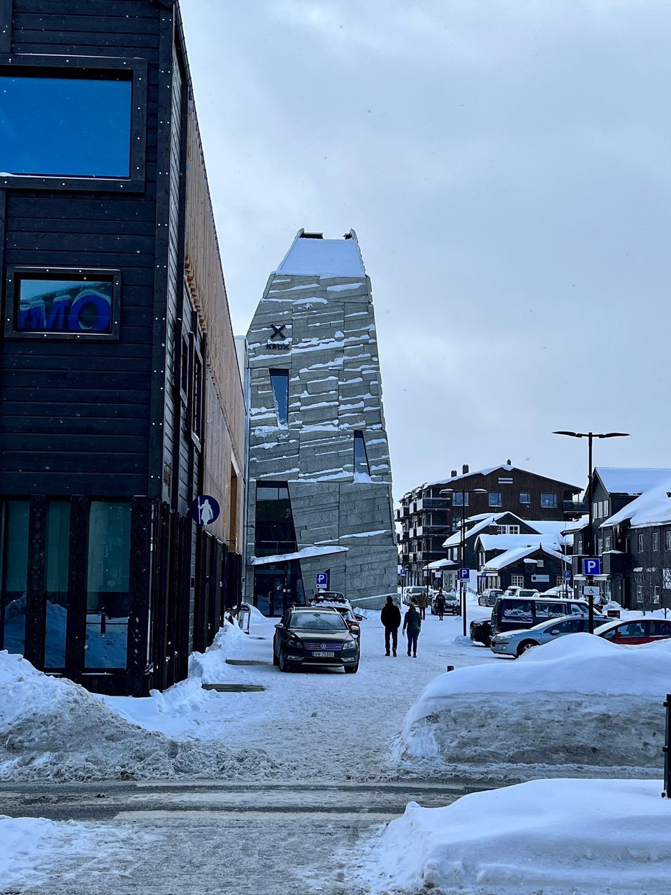 Norwegen - Lillehammer - Oppdal. Es liegt hier viel Schnee und freut Skifahrer und Langläufer. 