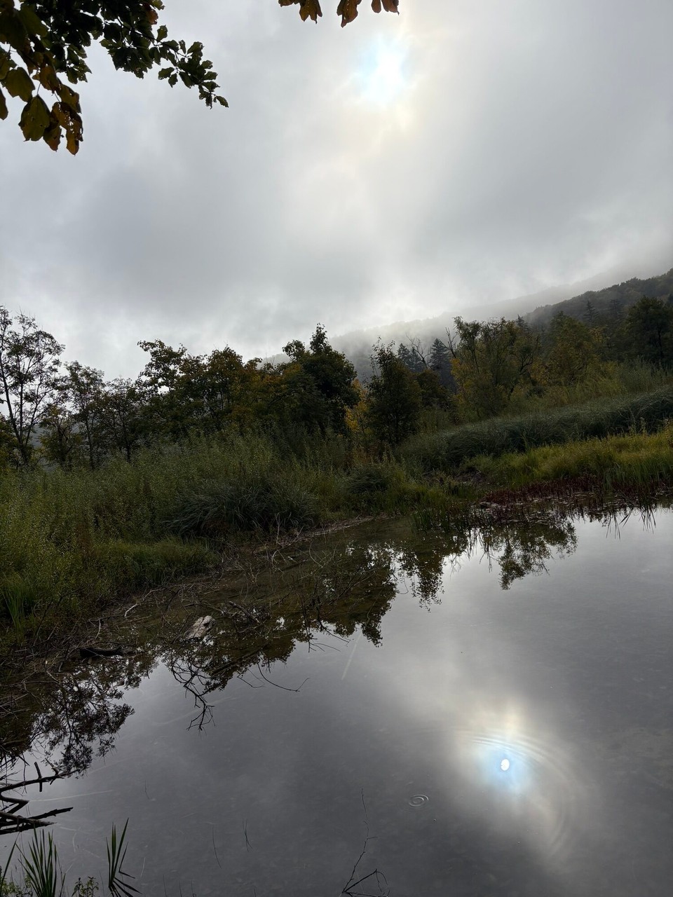 Kroatien - Čatrnja - Da kommt sie um‘s Eck: die Sonne 