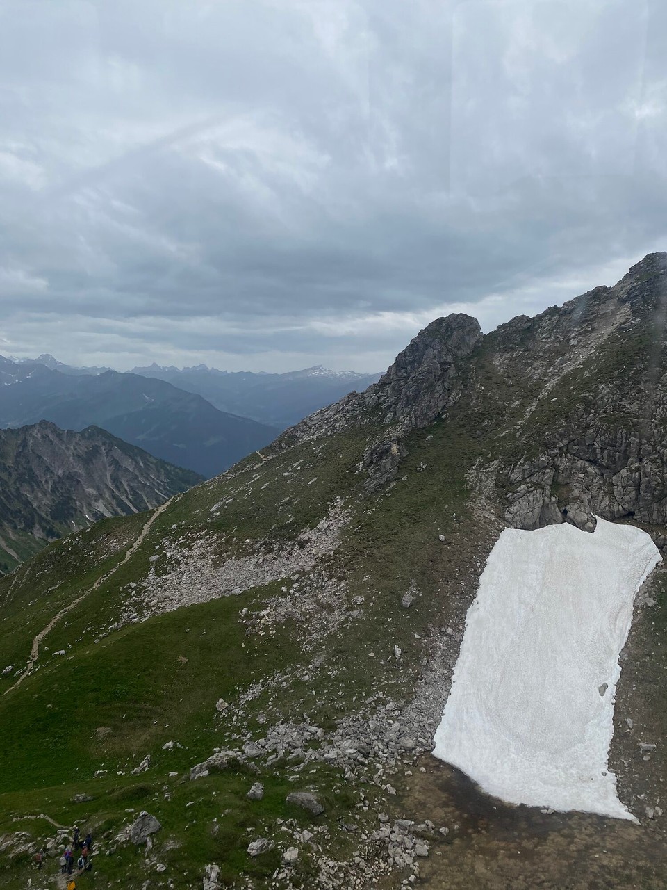 Deutschland - Oberstdorf - Sommerlicher Redtschnee