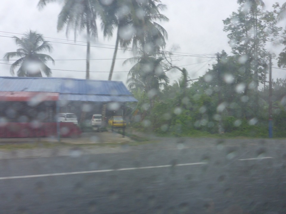 Malaysia - Langkawi - Und dann standen in kürzester Zeit 10cm Wasser auf der Strasse