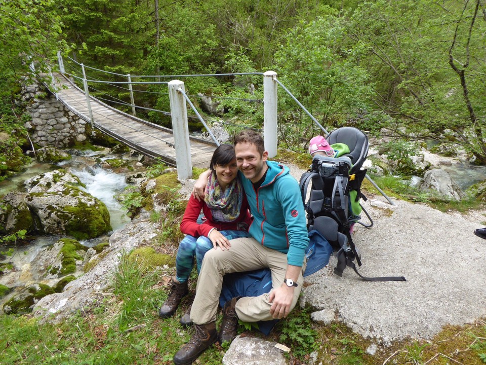 Slowenien - Bovec - Picknick Pause - erst schläft Lelia noch weiter