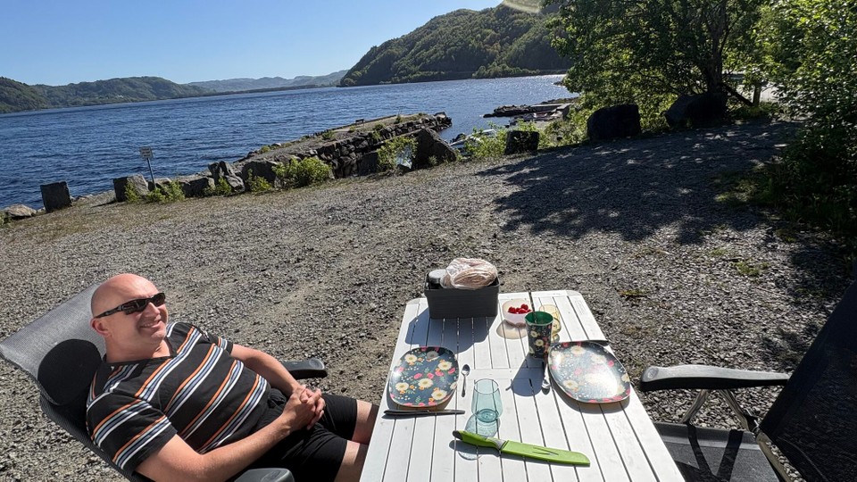 Norwegen - Lyngdal - Endlich draußen frühstücken 