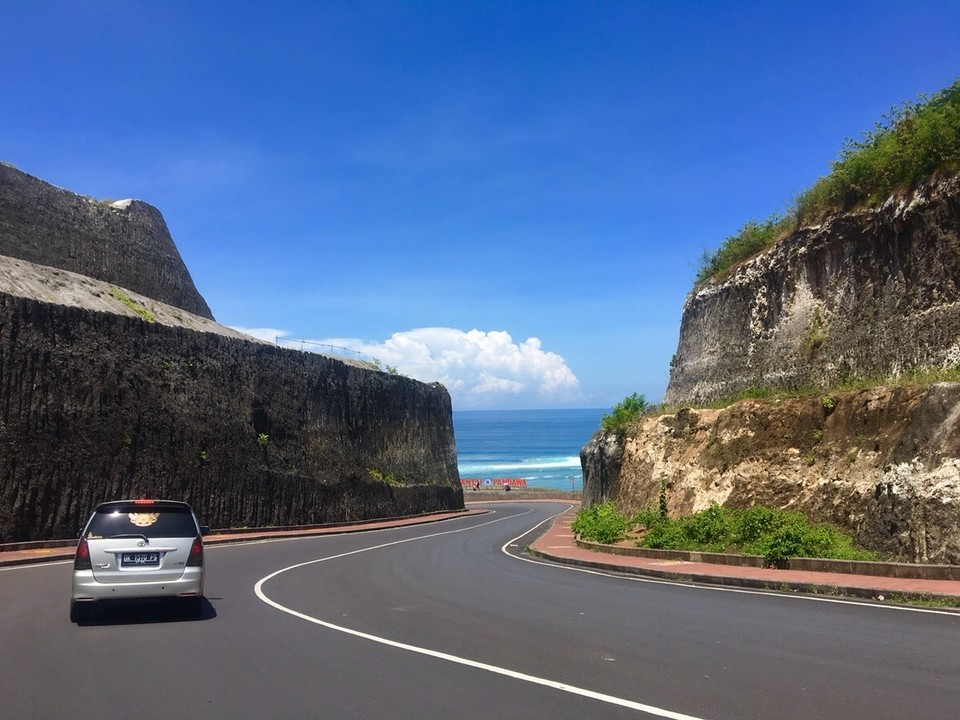 Indonesien -  - Weg zum Strand 🇲🇨