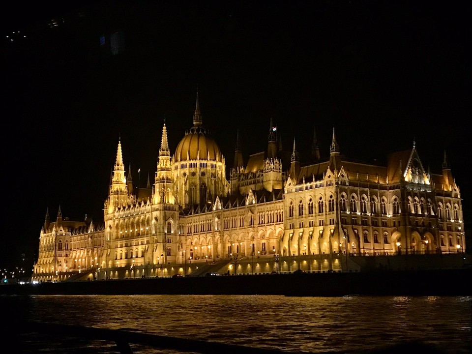 Ungarn - Budapest V. kerület - Parliament 