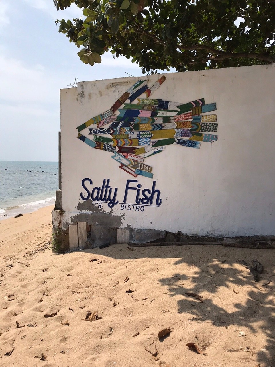Thailand - Amphoe Ko Lanta - Stopped at Salty Fish for mango shakes and fresh spring rolls 