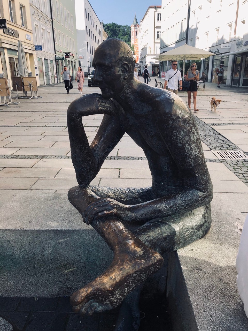Deutschland - Passau - Skulptur in der Altstadt Passau