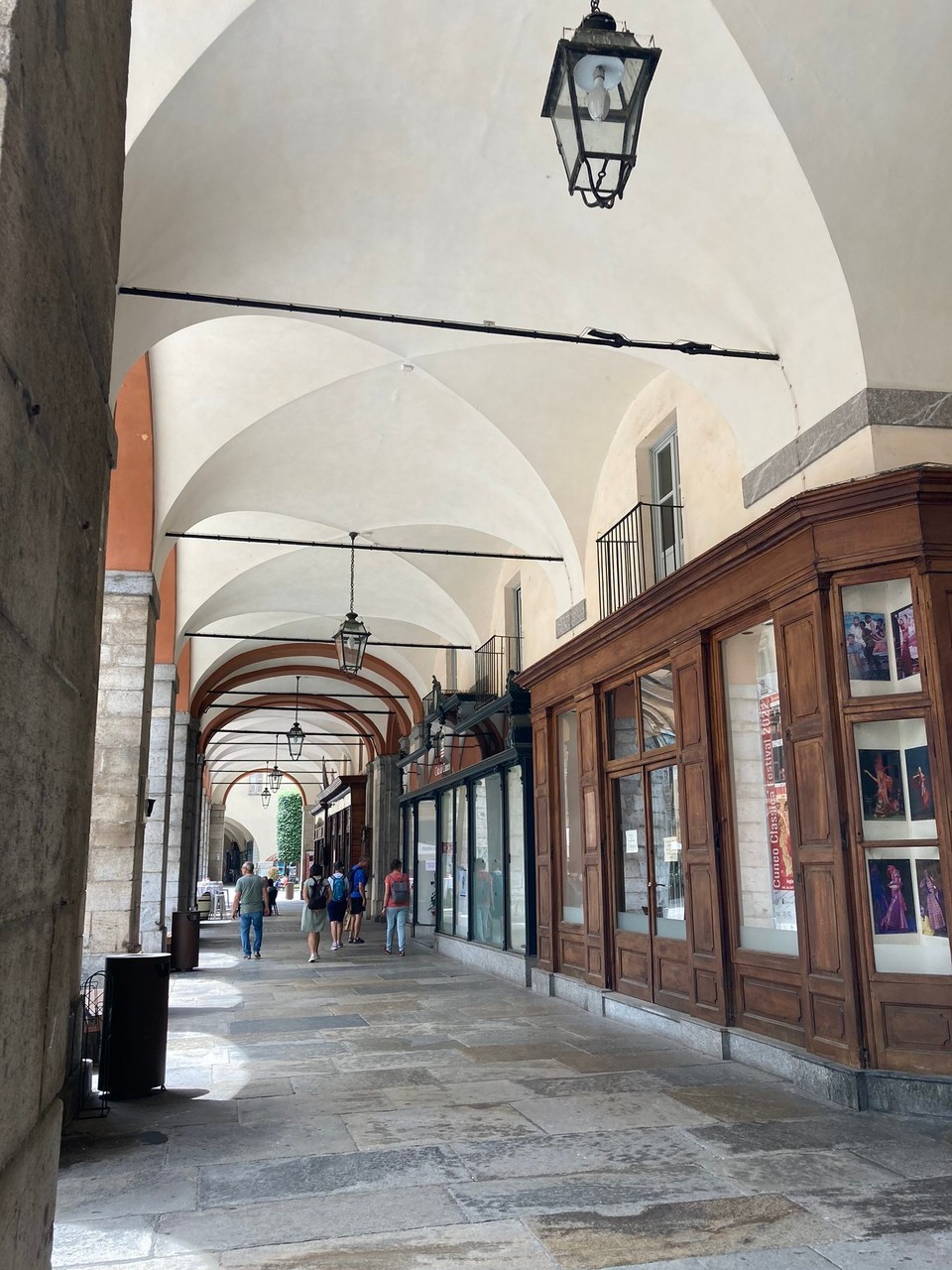 Italien - Peveragno - Arcaden-Gänge in Cuneo
