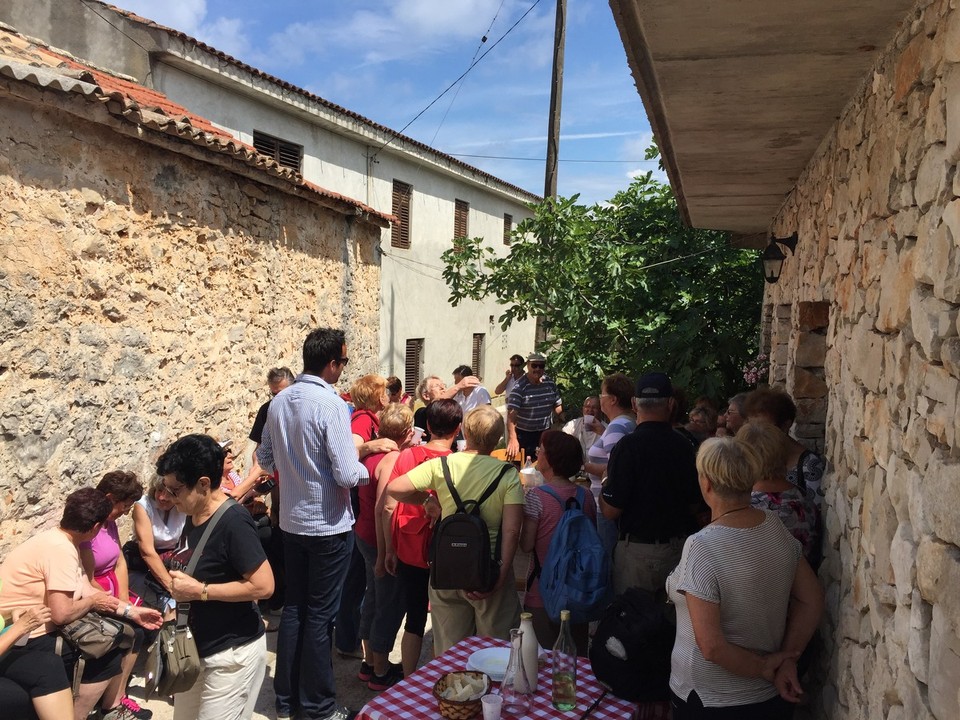 Kroatien - Žman - Volkslieder und Ziegenkäse