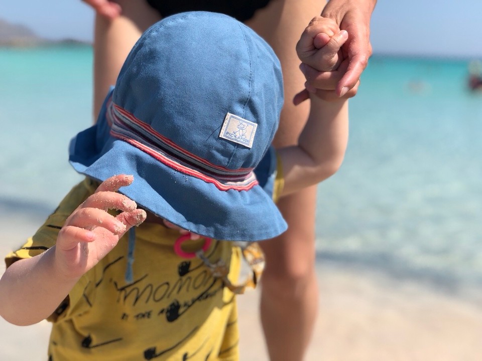 Griechenland - Elafonisi - Laufen lernen mit denn Füßen im Meer 🌊 