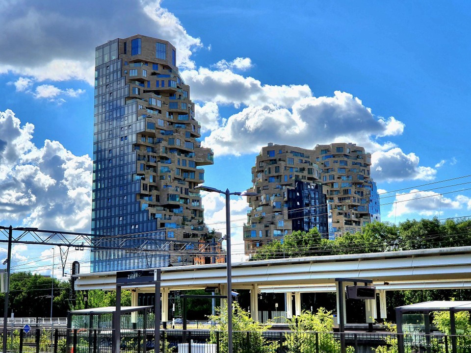 Niederlande - Amsterdam - Was die Niederländer so bauen.