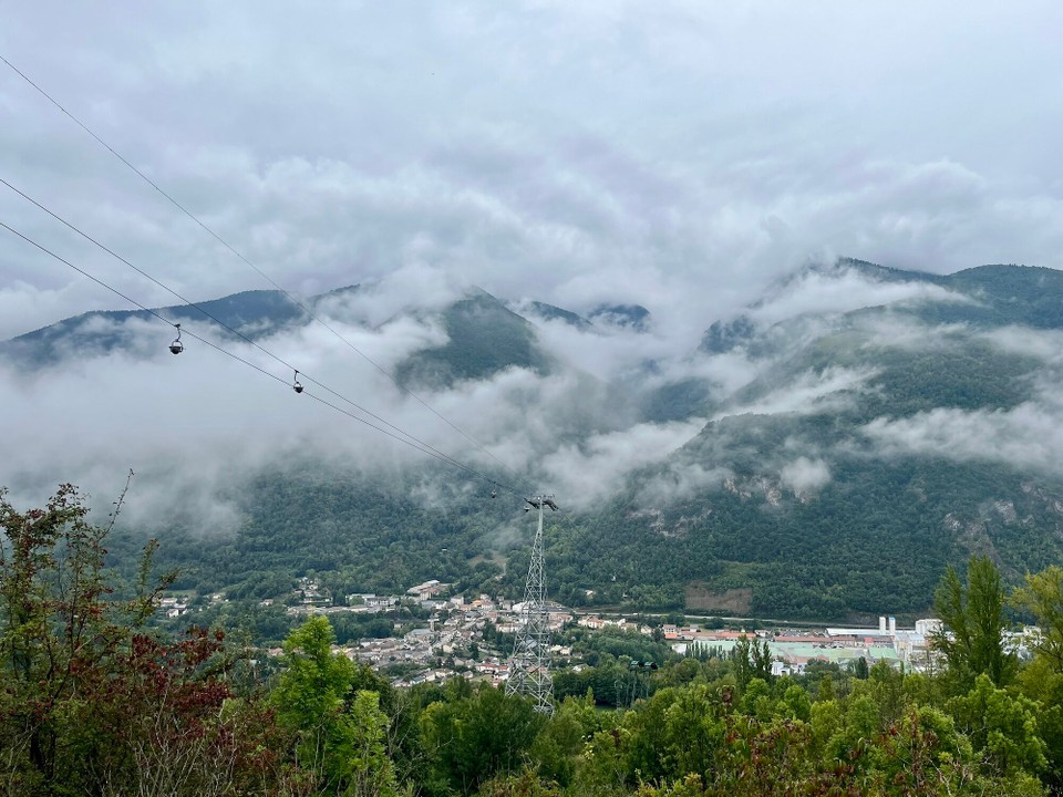 Andorra - Escaldes-Engordany - Talkabbau mit Fabrik in Luzenac