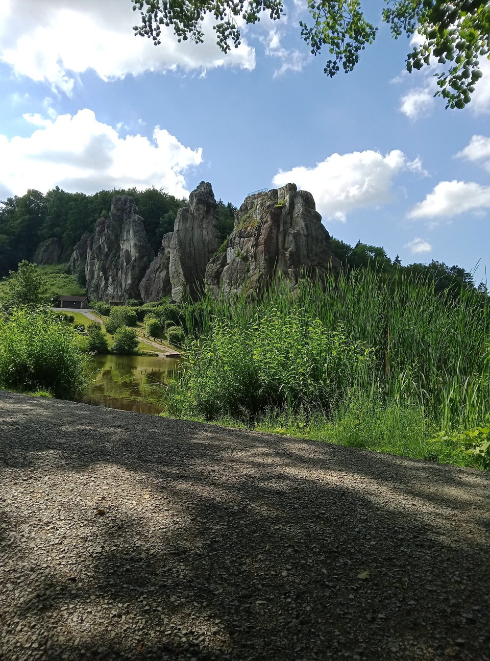 Deutschland - Horn-Bad Meinberg - Externsteinen...immer wieder schön anzusehen.