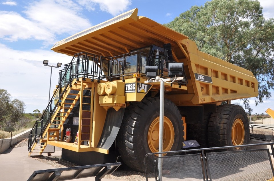 Australien - Kalgoorlie - riesiger Steintransporter